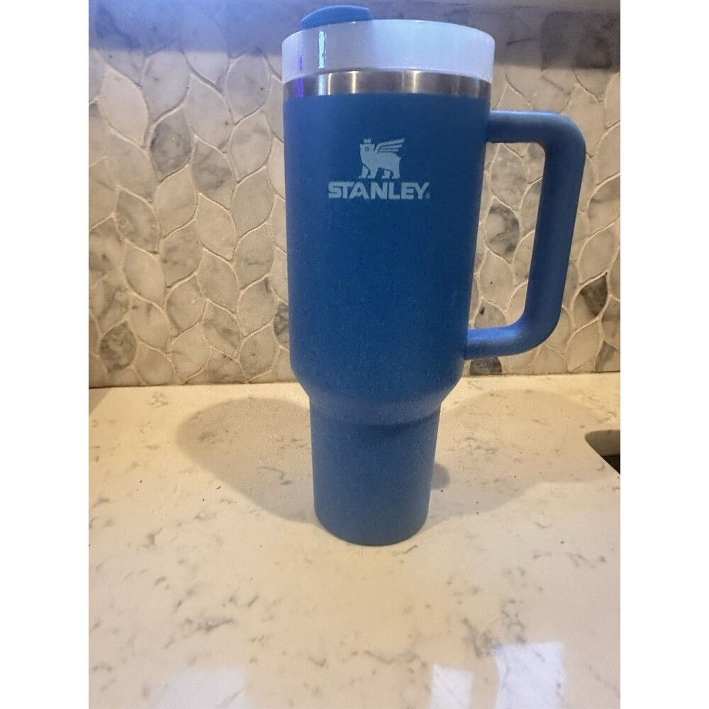 Stanley Azure Blue Adventurer Stainless Steel Insulated Tumbler 40 oz - Picture 3 of 5
